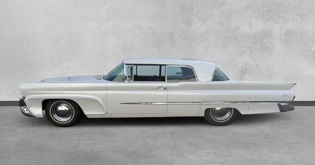 Lincoln Other Capri Two Door Hardtop Coupe 01/1958-photo-2