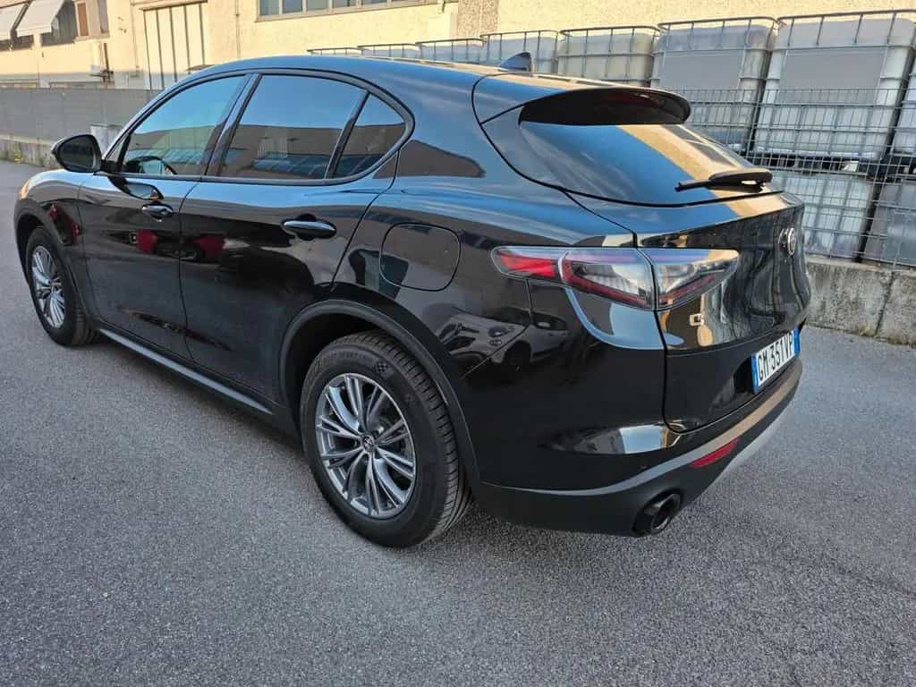 Alfa Romeo Stelvio 2.2 Turbodiesel 210 CV AT8 Q4 04/2023-photo-4