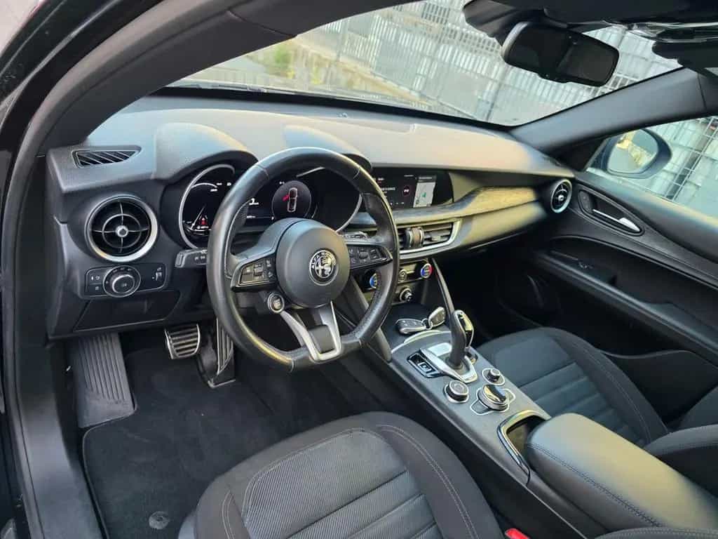 Alfa Romeo Stelvio 2.2 Turbodiesel 210 CV AT8 Q4 04/2023-photo-8