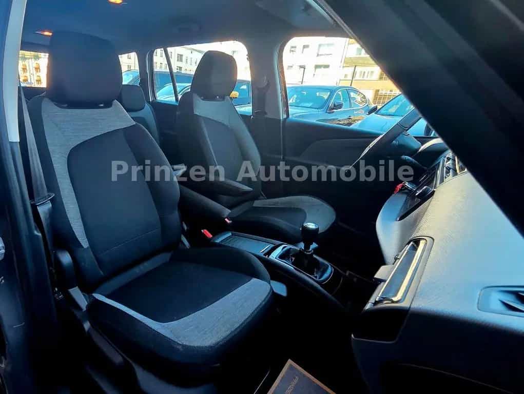 Citroën Grand C4 Picasso / SpaceTourer Grand C4 Picasso/Space*7 Sitz*AHK*1.Hand*8 Fachb 03/2018-photo-11