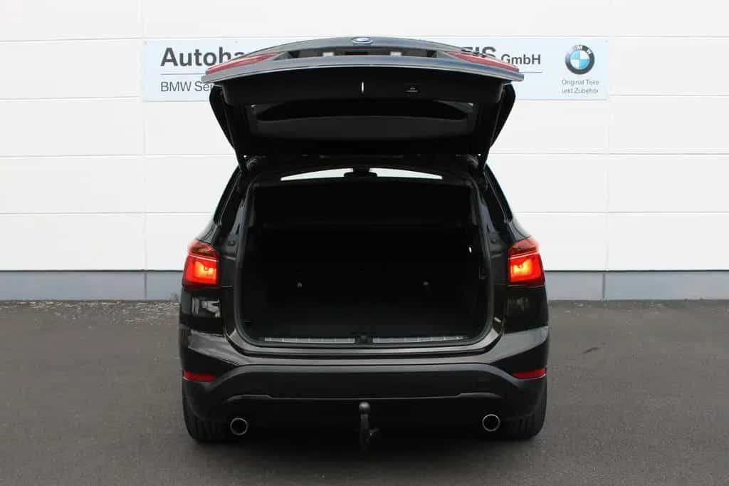 BMW X1 xDrive 20i Aut. Adv. NAVI, LED, PDC, SHZ, AHK 02/2016-photo-3