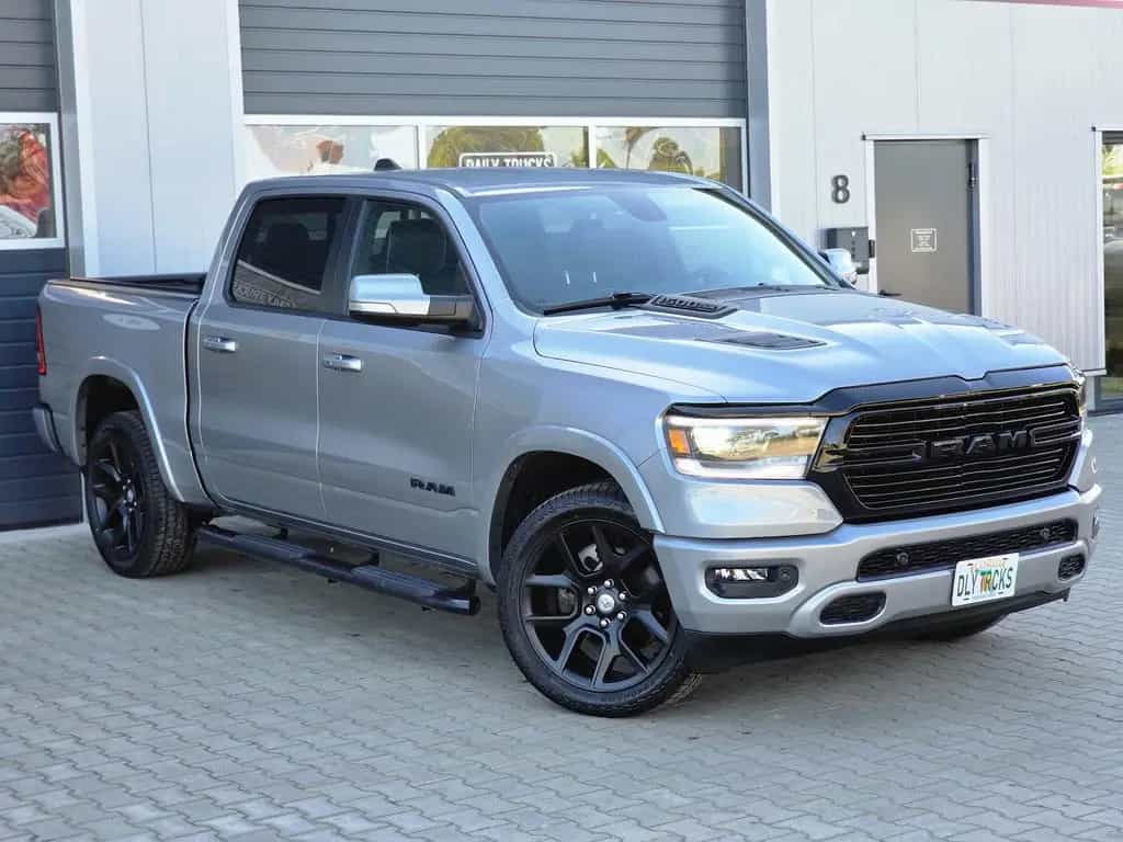 Dodge RAM 1500 5.7 4x4 Laramie Memory H&R LED AHK 22´´ 12/2020-photo-1