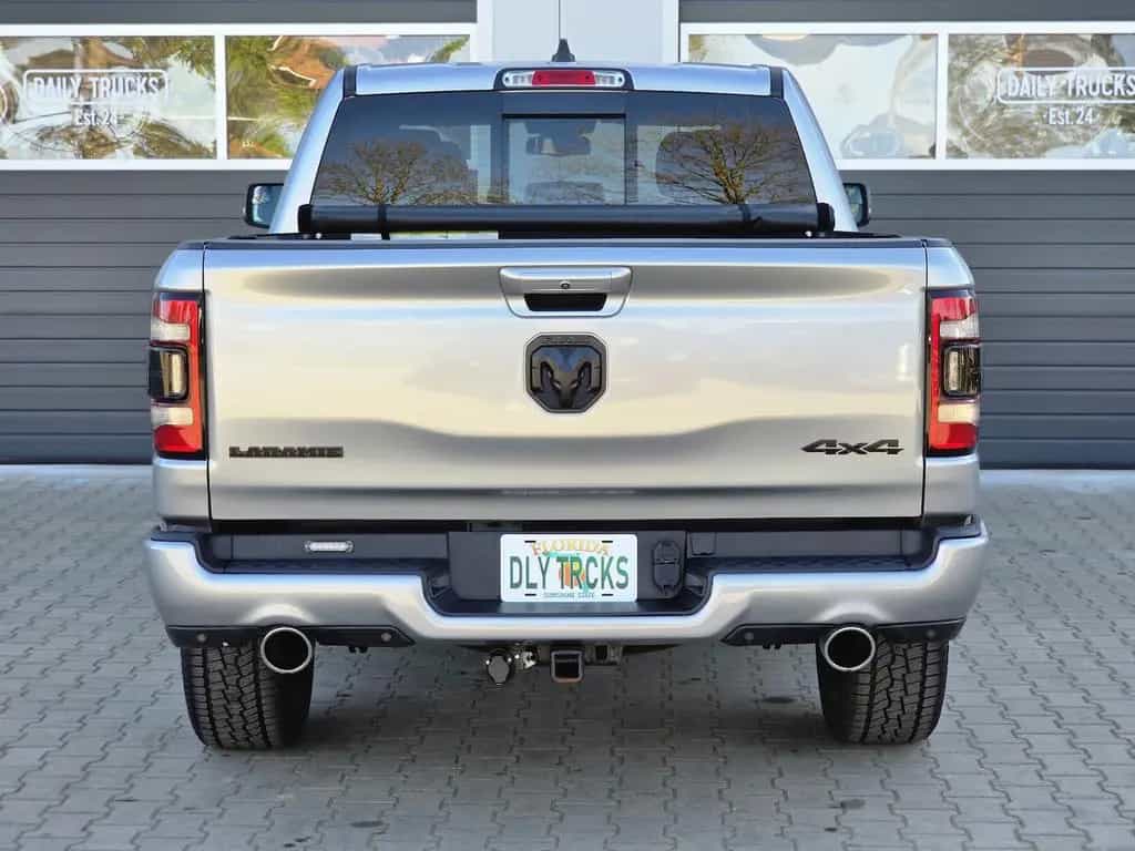Dodge RAM 1500 5.7 4x4 Laramie Memory H&R LED AHK 22´´ 12/2020-photo-11