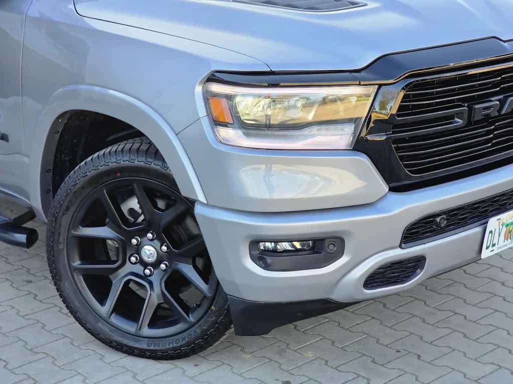 Dodge RAM 1500 5.7 4x4 Laramie Memory H&R LED AHK 22´´ 12/2020-photo-2