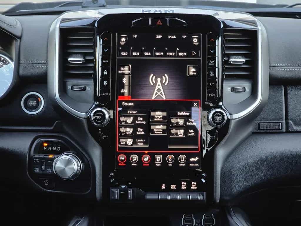 Dodge RAM 1500 5.7 4x4 Laramie Memory H&R LED AHK 22´´ 12/2020-photo-27