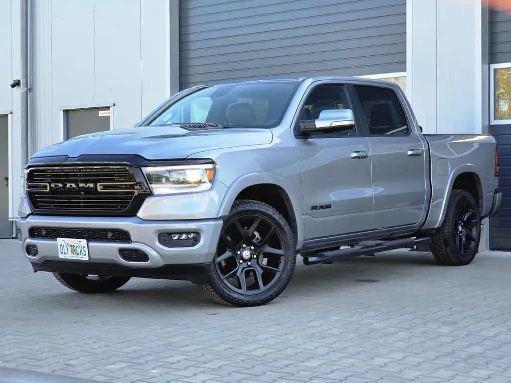 Dodge RAM 1500 5.7 4x4 Laramie Memory H&R LED AHK 22´´ 12/2020-photo-5