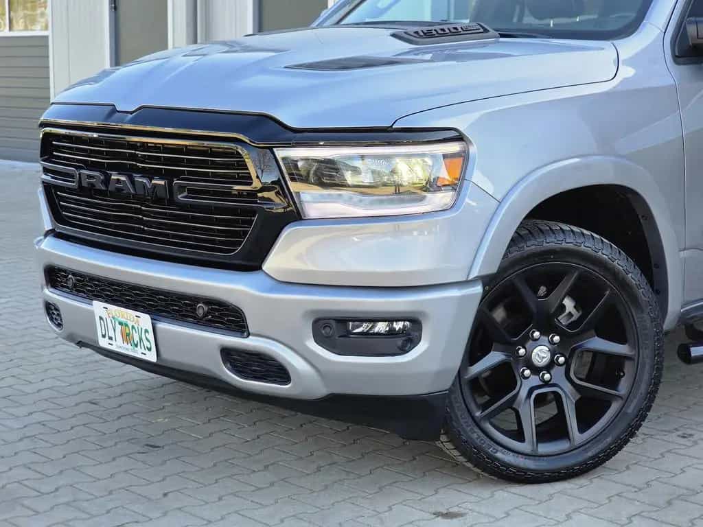 Dodge RAM 1500 5.7 4x4 Laramie Memory H&R LED AHK 22´´ 12/2020-photo-7