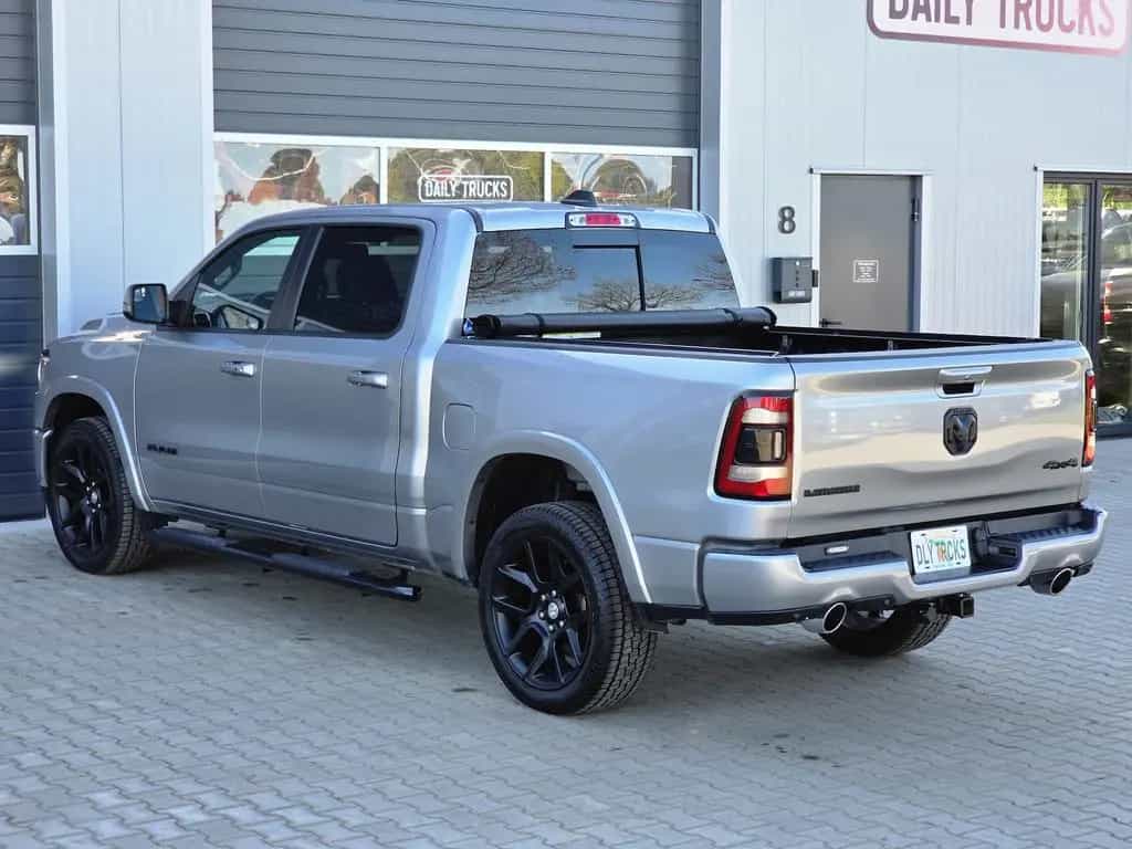 Dodge RAM 1500 5.7 4x4 Laramie Memory H&R LED AHK 22´´ 12/2020-photo-9