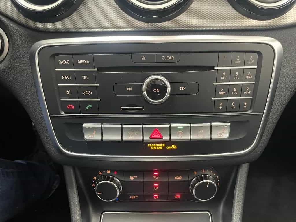 Mercedes-Benz CLA 200 Shooting Brake /EDITION/AMG/PANORAMA-Dach 03/2018-photo-15