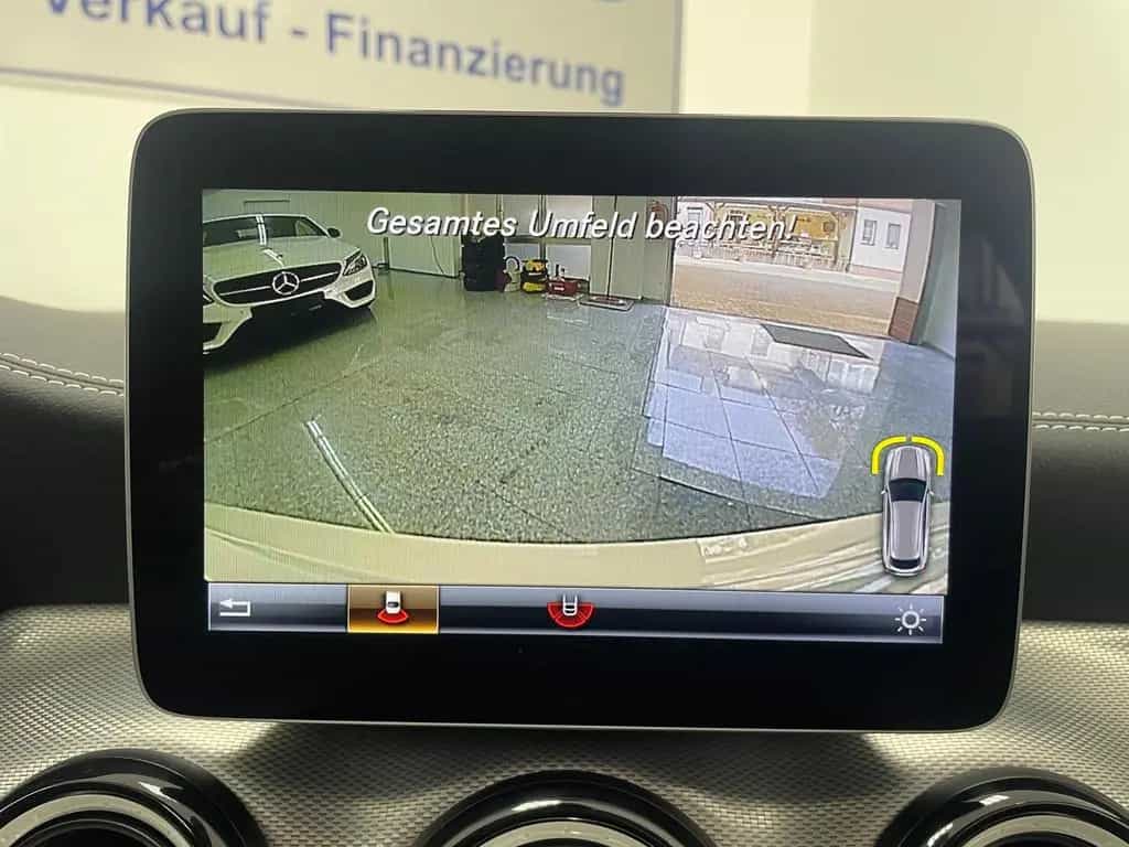 Mercedes-Benz CLA 200 Shooting Brake /EDITION/AMG/PANORAMA-Dach 03/2018-photo-16