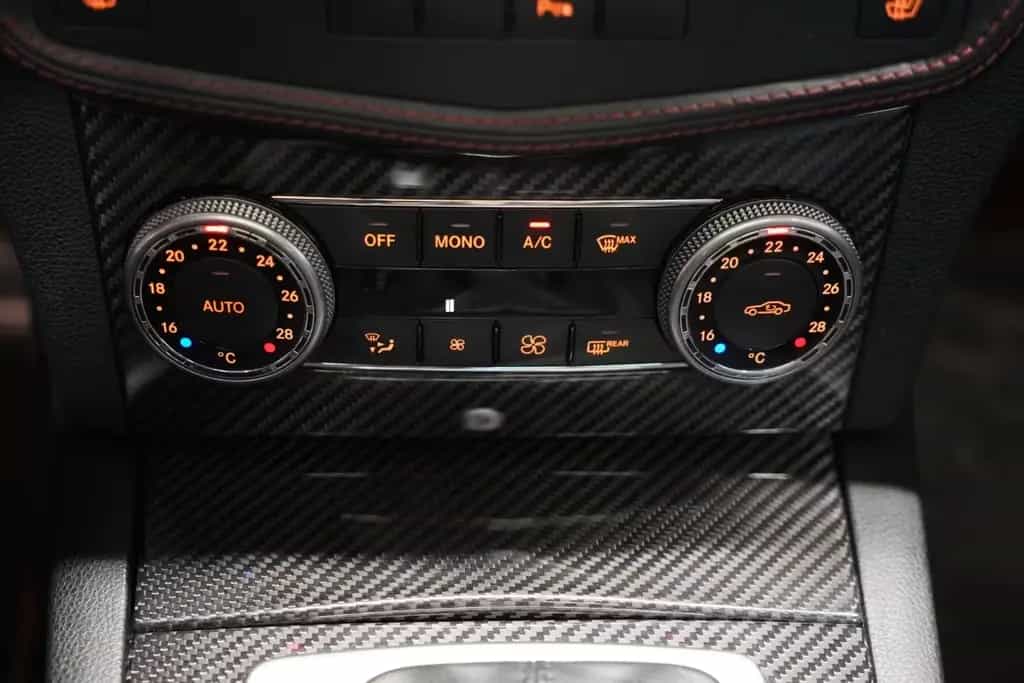 Mercedes-Benz C 63 AMG *Performance Package*Unfallfrei*Carbon* 06/2009-photo-27