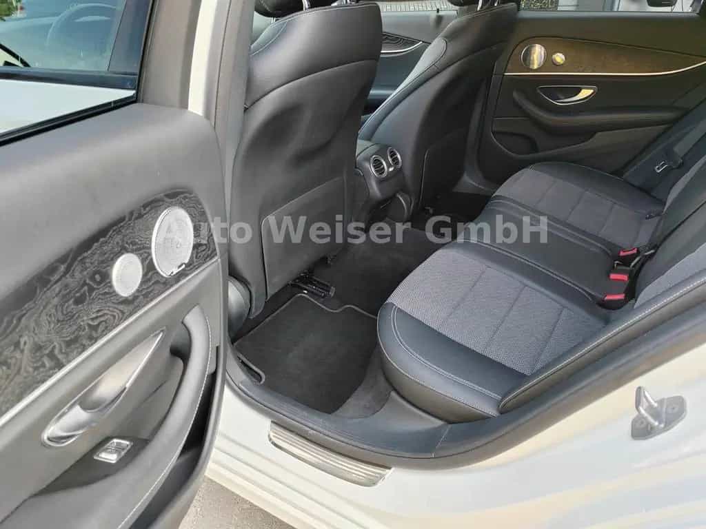 Mercedes-Benz E 200 *SH*LED*NAVI*AHK*KAMERA*TEMPOM*SOUNDSYS 01/2018-photo-14