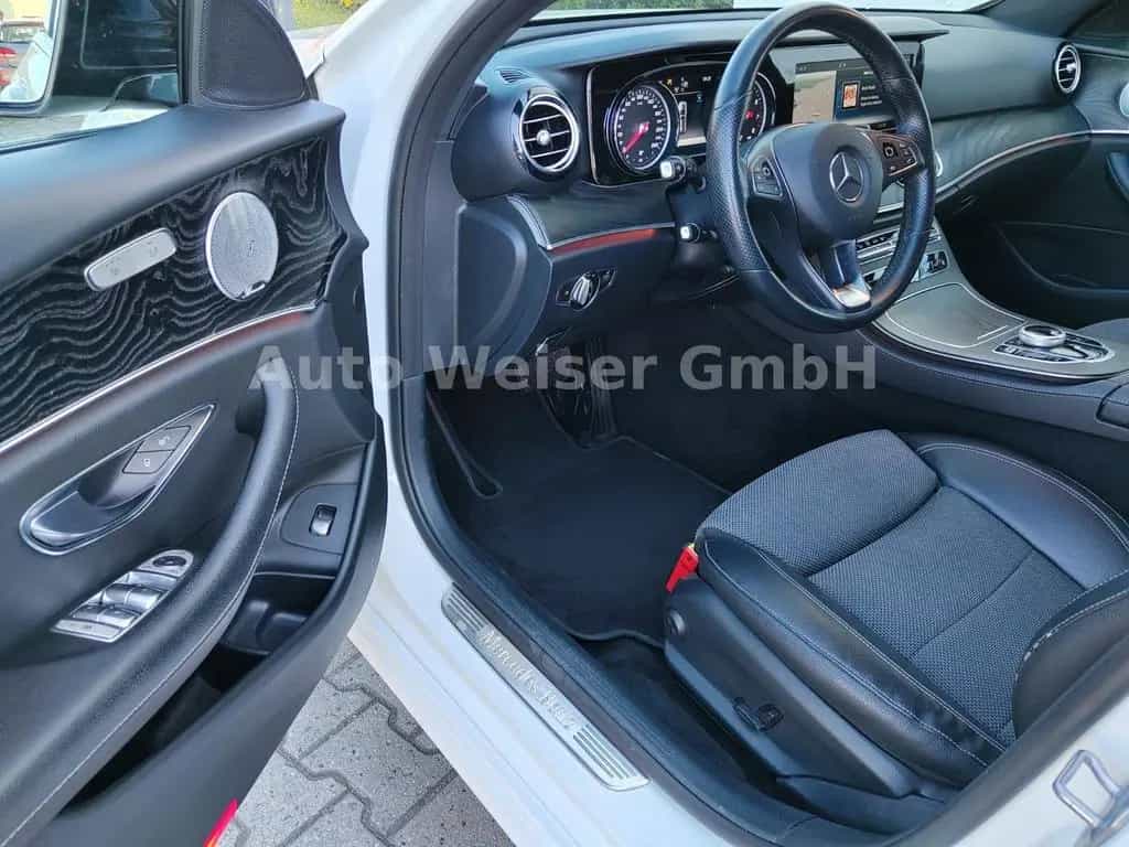 Mercedes-Benz E 200 *SH*LED*NAVI*AHK*KAMERA*TEMPOM*SOUNDSYS 01/2018-photo-7