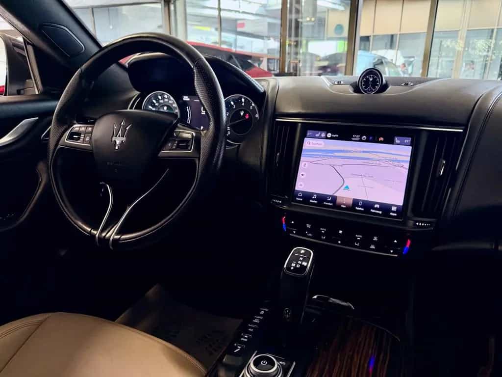 Maserati Levante 3.0 Q4 GRANLUSSO FACELIFT 360CAM ACC LED 12/2020-photo-24