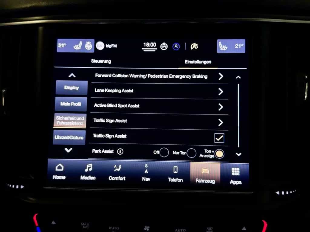 Maserati Levante 3.0 Q4 GRANLUSSO FACELIFT 360CAM ACC LED 12/2020-photo-33