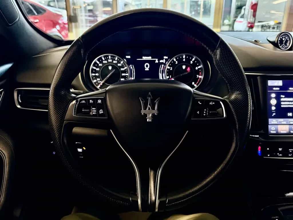 Maserati Levante 3.0 Q4 GRANLUSSO FACELIFT 360CAM ACC LED 12/2020-photo-42