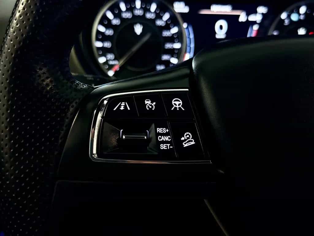 Maserati Levante 3.0 Q4 GRANLUSSO FACELIFT 360CAM ACC LED 12/2020-photo-43