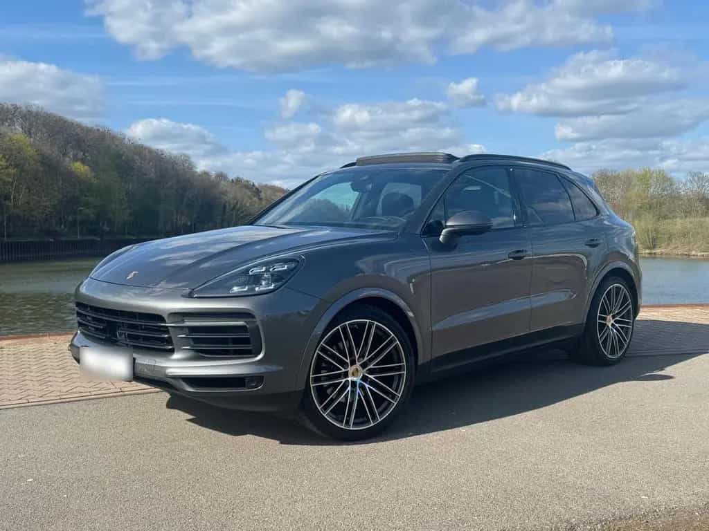 Porsche Cayenne PANO AHK HUD MATRIX LUFT LM22 01/2020-photo-1