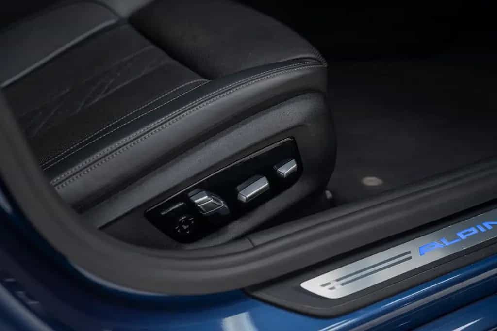 ALPINA B5 4.4 Bi-Turbo Touring BLUE/BLACK 02/2018-photo-21