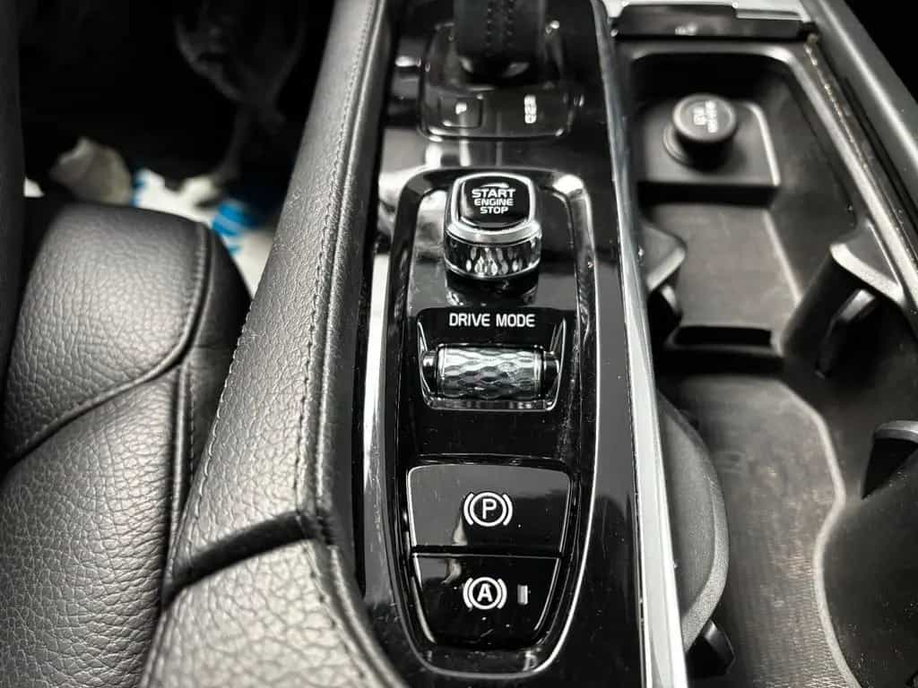 Volvo XC90 Momentum Pro AWD CAM 7-STZ PANO ACC HARMAN/ 11/2020-photo-18