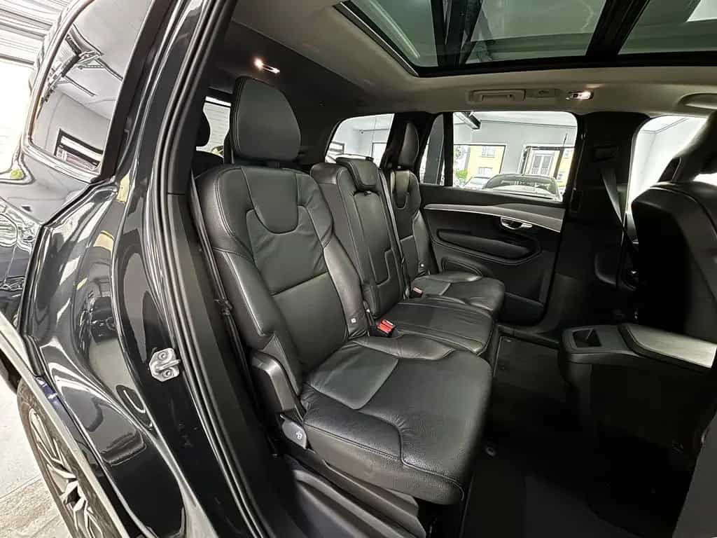 Volvo XC90 Momentum Pro AWD CAM 7-STZ PANO ACC HARMAN/ 11/2020-photo-25