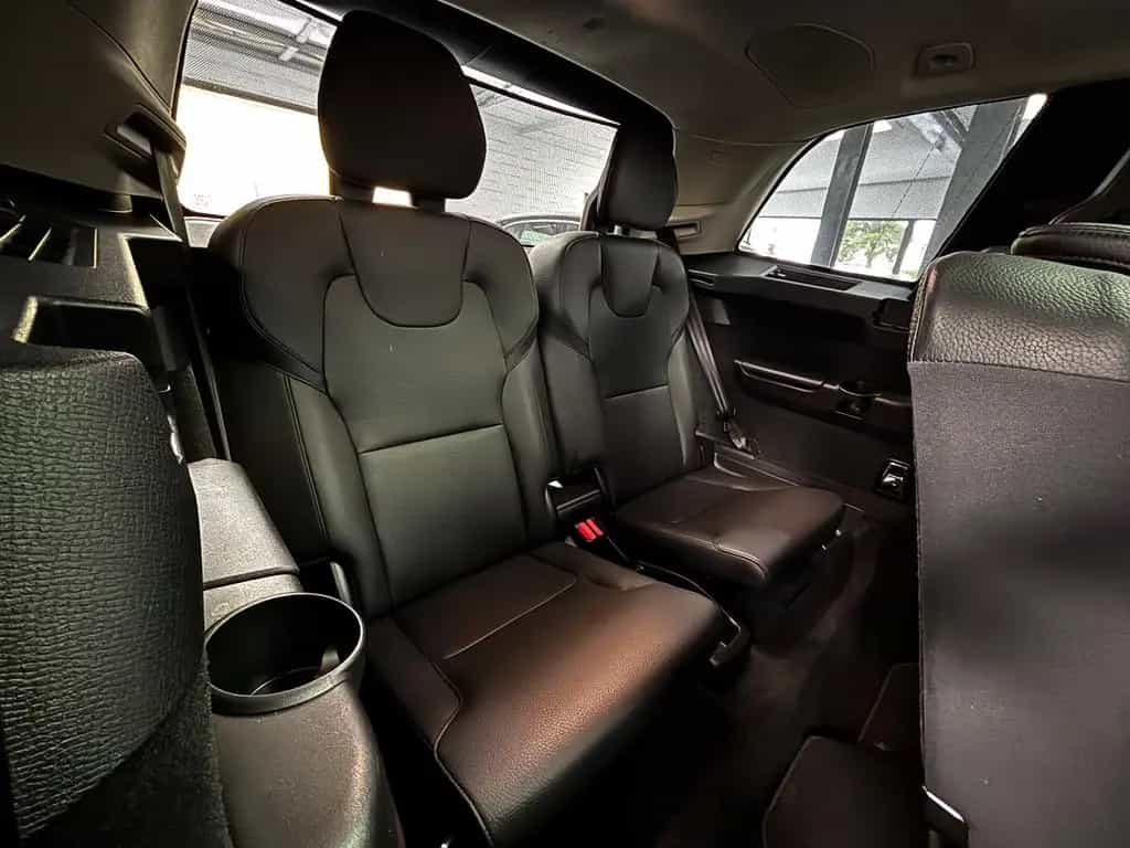 Volvo XC90 Momentum Pro AWD CAM 7-STZ PANO ACC HARMAN/ 11/2020-photo-26