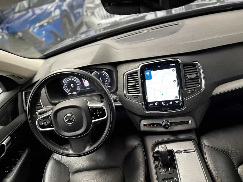Volvo XC90 Momentum Pro AWD CAM 7-STZ PANO ACC HARMAN/ 11/2020-photo-5