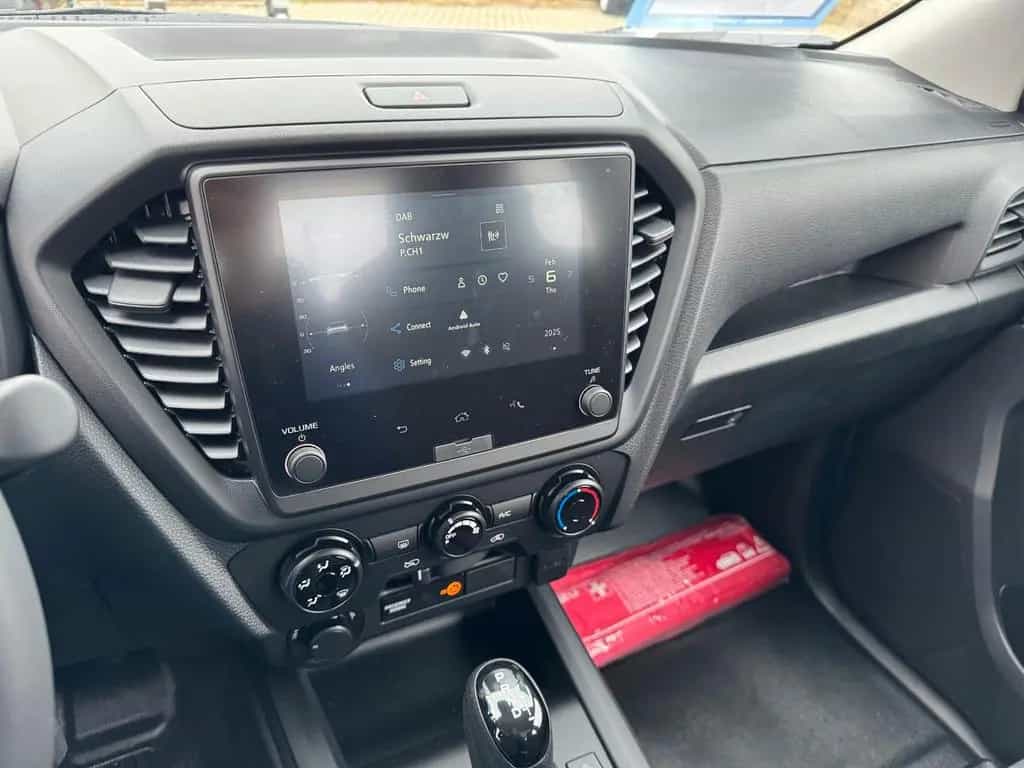 Isuzu D-Max 4x4 L A/T SpaceCab null-photo-13