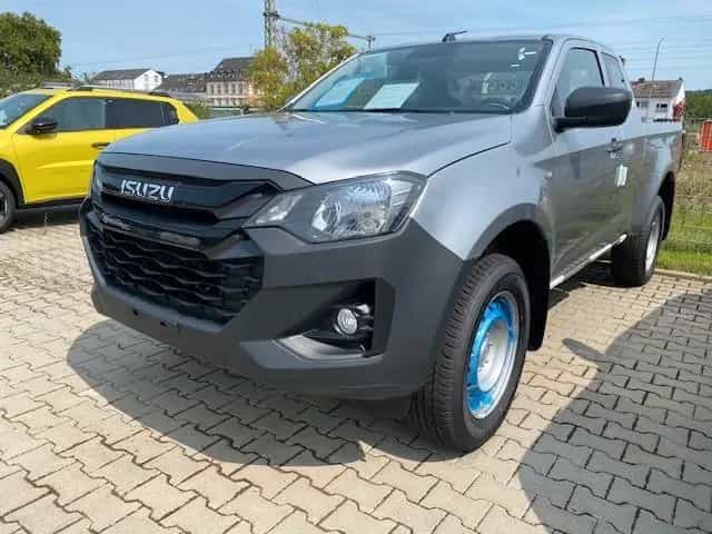 Isuzu D-Max 4x4 L A/T SpaceCab null-photo-2
