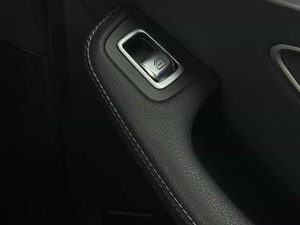 Mercedes-Benz C 200 KOMBI T 4Matic PANO*GARANTIE*AVANTGARDE* 02/2019-photo-15
