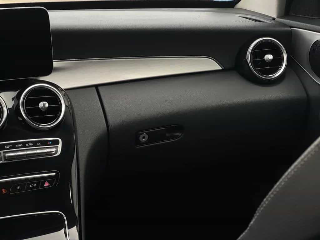 Mercedes-Benz C 200 KOMBI T 4Matic PANO*GARANTIE*AVANTGARDE* 02/2019-photo-18