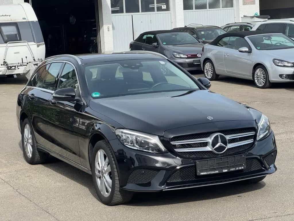 Mercedes-Benz C 200 KOMBI T 4Matic PANO*GARANTIE*AVANTGARDE* 02/2019-photo-4