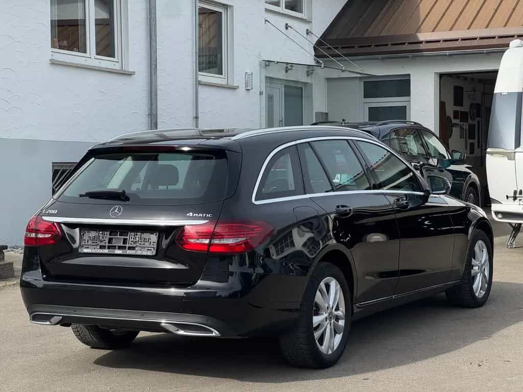 Mercedes-Benz C 200 KOMBI T 4Matic PANO*GARANTIE*AVANTGARDE* 02/2019-photo-7