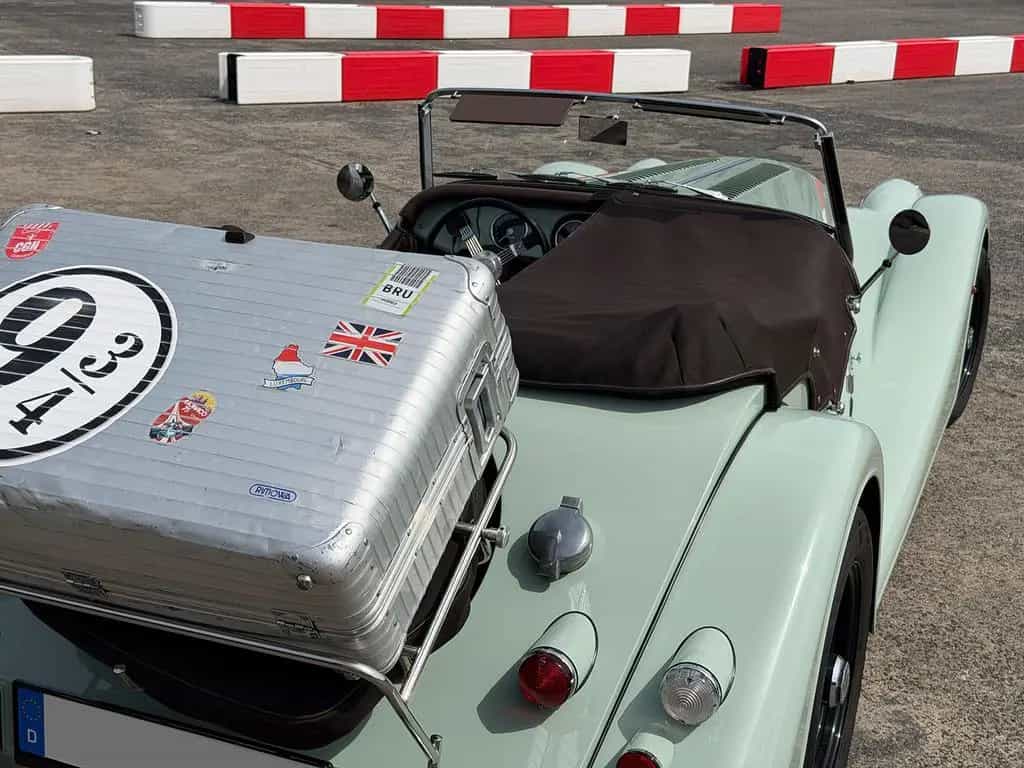 Morgan Plus 4 08/2012-photo-11