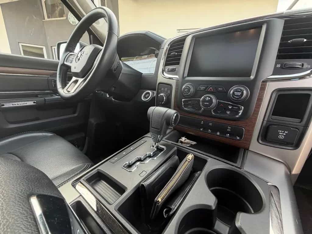 Dodge RAM Laramie Monster Truck Hoch Breit 37 Zoll LPG 07/2018-photo-12