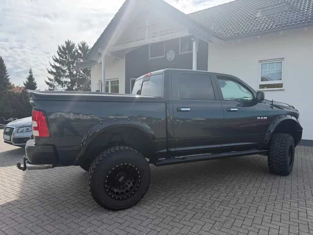Dodge RAM Laramie Monster Truck Hoch Breit 37 Zoll LPG 07/2018-photo-2