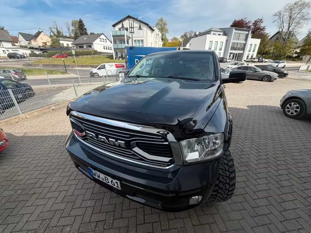 Dodge RAM Laramie Monster Truck Hoch Breit 37 Zoll LPG 07/2018-photo-5