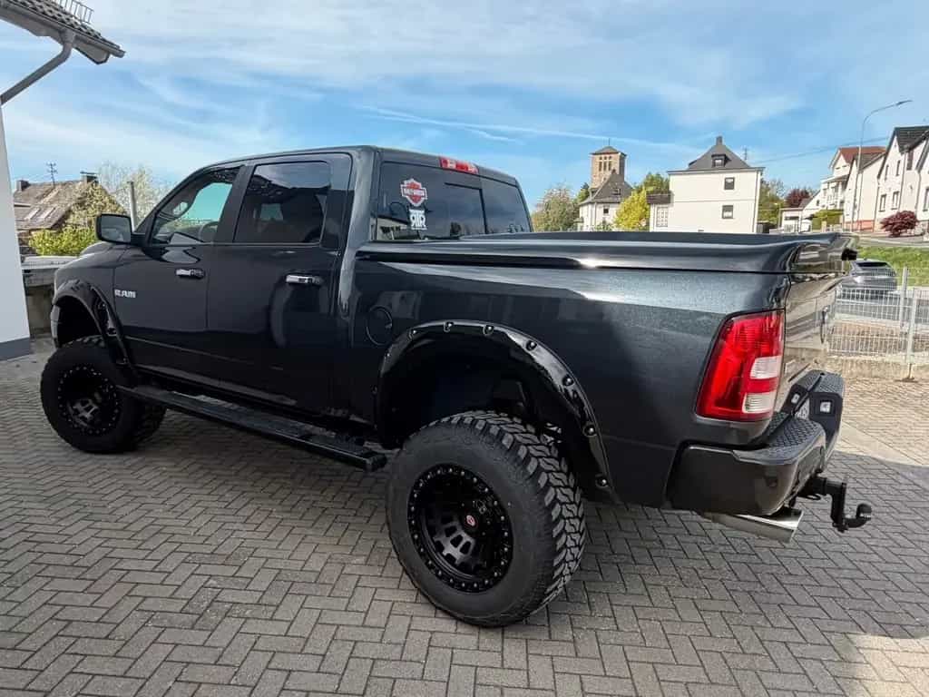 Dodge RAM Laramie Monster Truck Hoch Breit 37 Zoll LPG 07/2018-photo-6