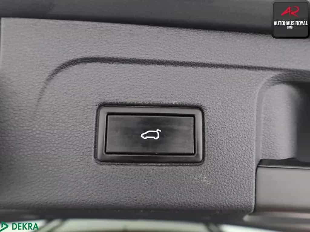 Volkswagen Touran 1.5 TSI R LINE 7 SITZE PANO,MASSAGE,ACC 01/2020-photo-22