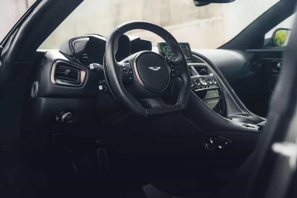Aston Martin DBS Superleggera / Tungsten Silver / Belgian / 2 04/2019-photo-14