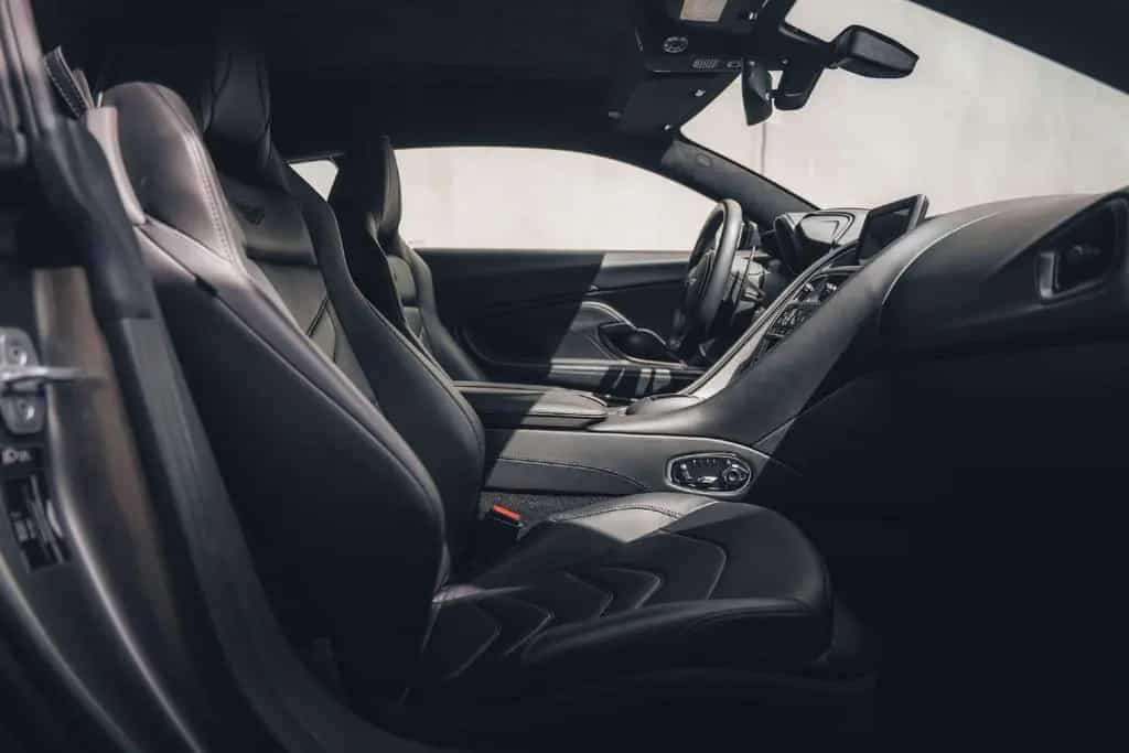 Aston Martin DBS Superleggera / Tungsten Silver / Belgian / 2 04/2019-photo-24