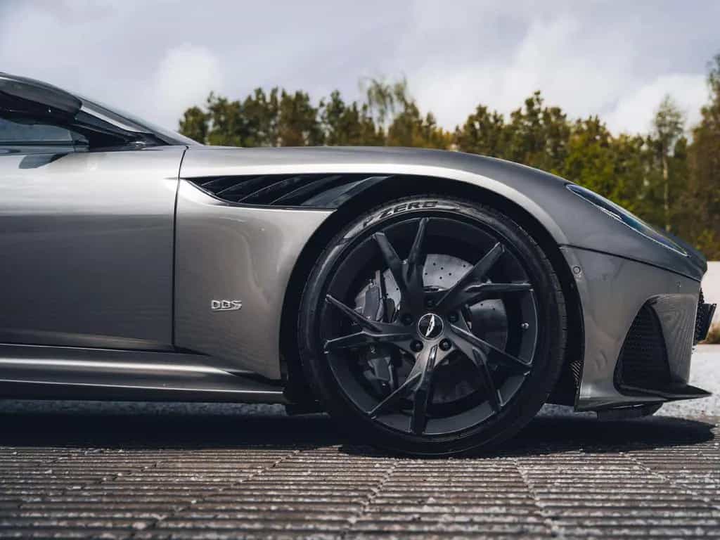 Aston Martin DBS Superleggera / Tungsten Silver / Belgian / 2 04/2019-photo-9