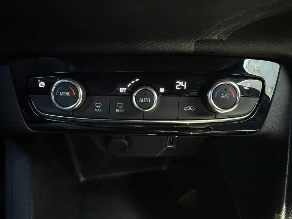Opel Corsa F Ultimate *KAMERA*LUX*PDC*LHZ*ATM*131PS* 11/2021-photo-28