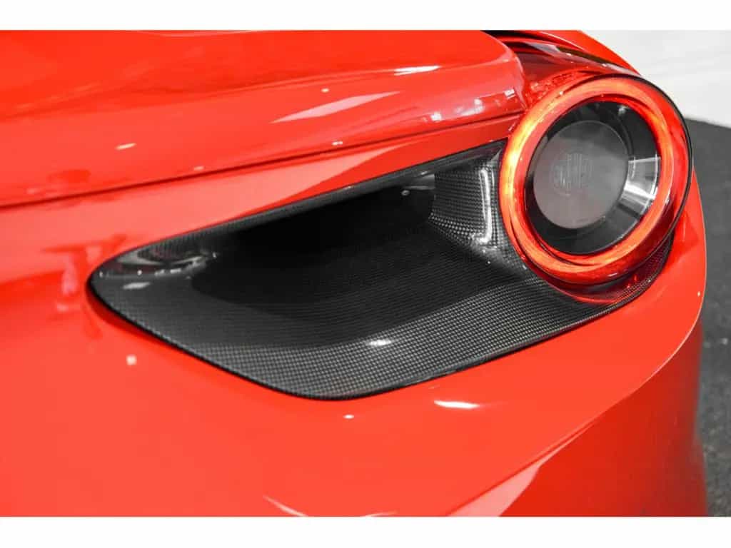 Ferrari 488 GTB 3.9 V8 - ROSSO CORSA METALLIC 01/2017-photo-12