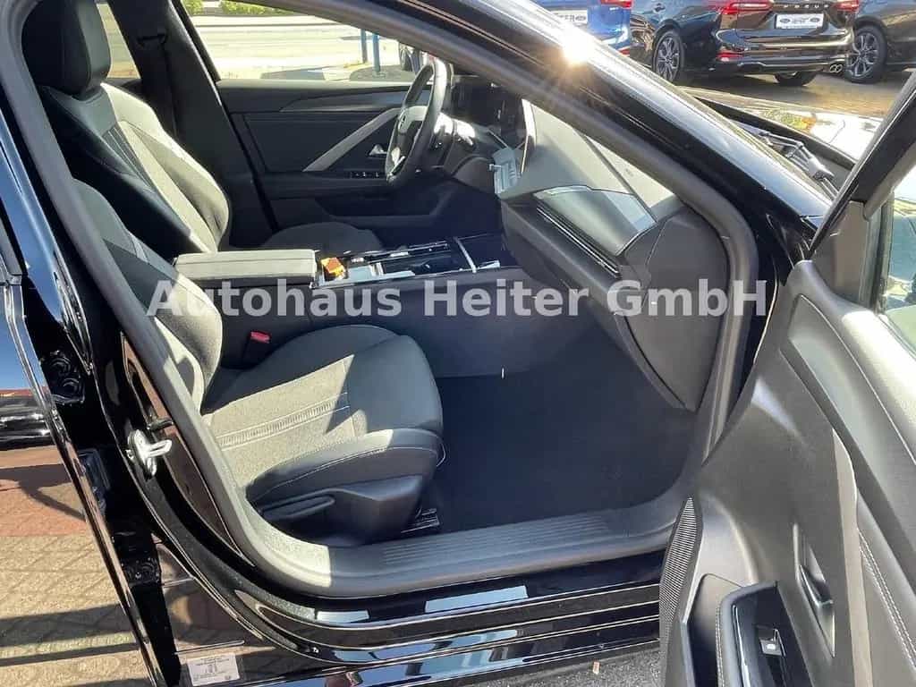Opel Astra 1.2 ST GS / Schiebedach+360°+Head-UP 05/2025-photo-9
