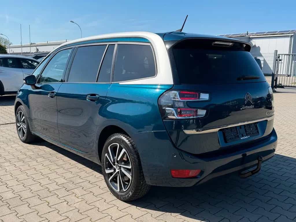 Citroën C4 Grand Spacetourer Shine 1.5 Ltr * 7 sitzer 01/2021-photo-4
