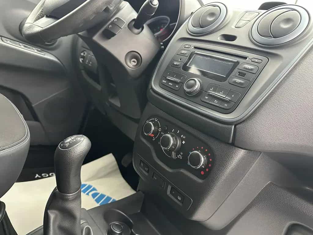 Dacia Lodgy Stepway "1 HAND-MULTI-PDC-ALU-KLIMA-USB" 07/2015-photo-9