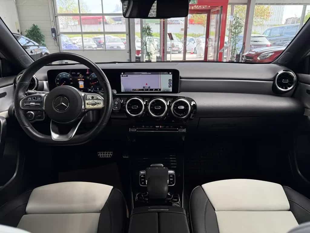 Mercedes-Benz A 180 AMG Line Vollausstattung |HUD|Kamera|Pano| 10/2019-photo-12