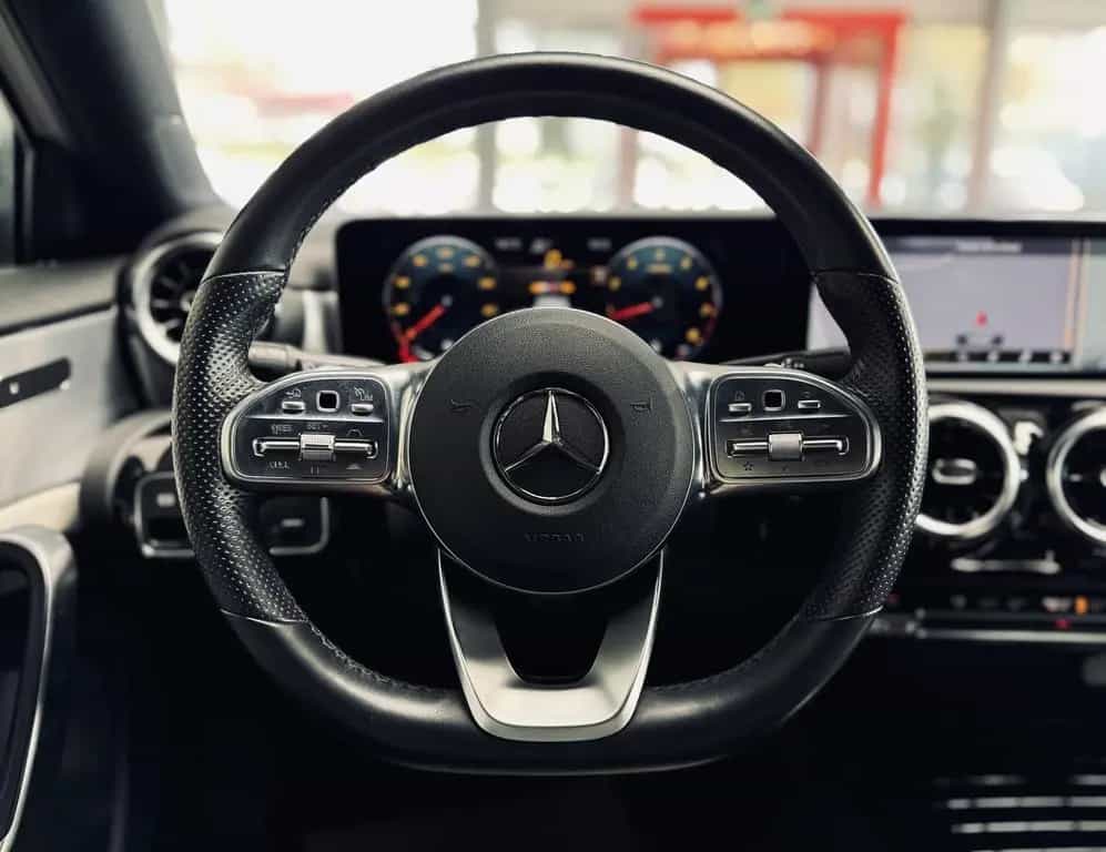 Mercedes-Benz A 180 AMG Line Vollausstattung |HUD|Kamera|Pano| 10/2019-photo-13