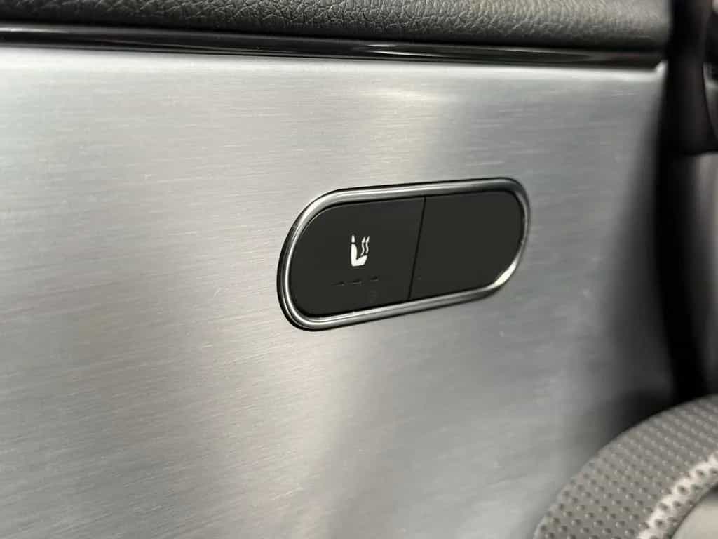 Mercedes-Benz A 180 AMG Line Vollausstattung |HUD|Kamera|Pano| 10/2019-photo-17